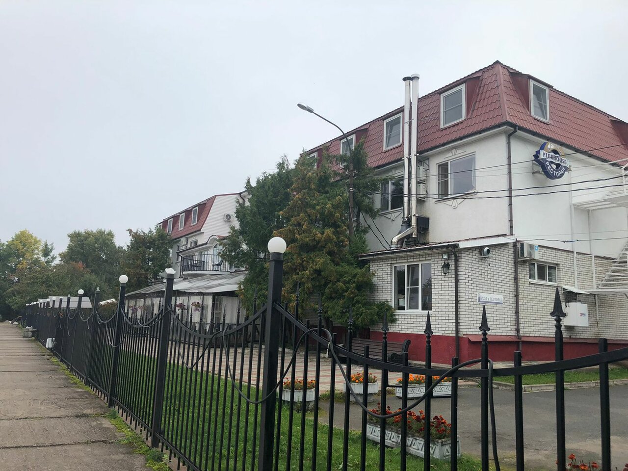 Гостиница Домик у причала Ломоносов-11