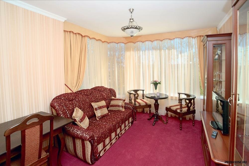 Гостиница Домик у причала Ломоносов-66