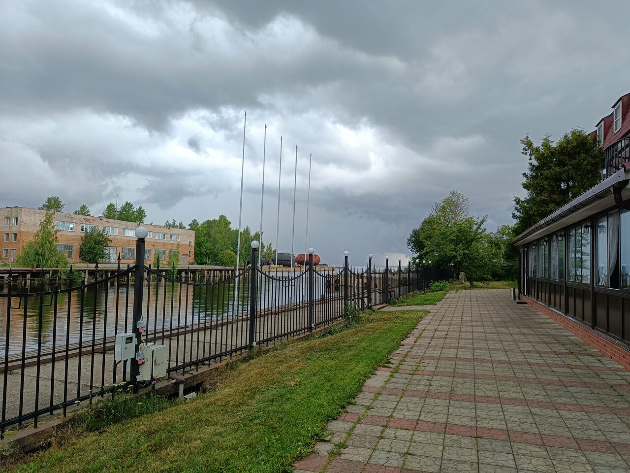 Гостиница Домик у причала Ломоносов-175