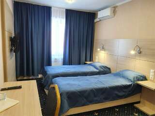 Гостиница Домик у причала Ломоносов Стандартный двухместный номер с 1 кроватью или 2 отдельными кроватями-1