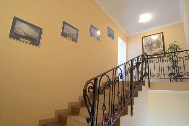 Гостиница Домик у причала Ломоносов-30